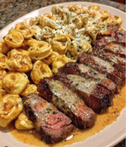 Delicious Creamy Philly Cheesesteak Tortellini Bake with Provolone Cheese 🔥🔥🔥