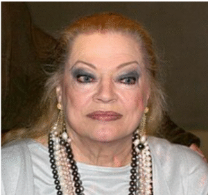 👀‼️From beauty to gargoyle! 😳 